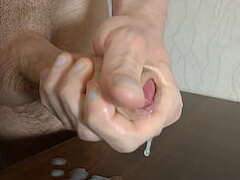 Alex Huff jacks his hefty sausage with lube and